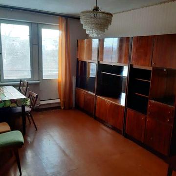 Продам 2-х кім.кв.вул.Червоногвардійська 11