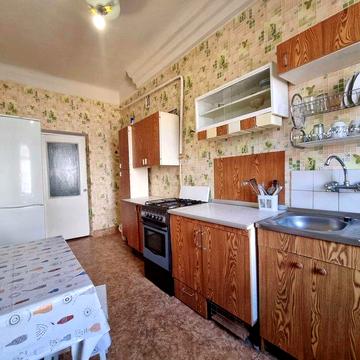 БЕЗ% Роздільна двокімнатна квартира 60m2 Сталінка газ |м| Дарниця