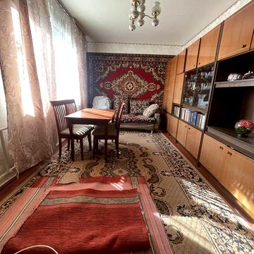 Європейського Союзу просп. (Правди), 100