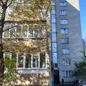 Продаж 3-х кімнатної квартири 61 м кв в Центрі вул Коновальця