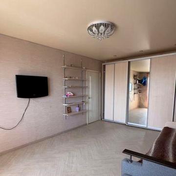Продам 1ком.квартиру. Левый берег. Микрорайон 11.Кинотеатр Мир. 5 этаж