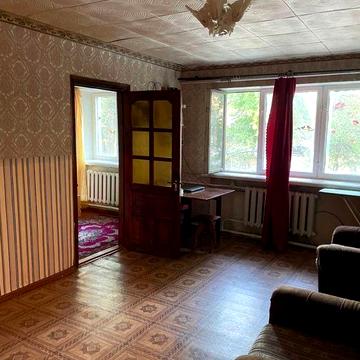 Продам 3-х к. у центрі Чутове