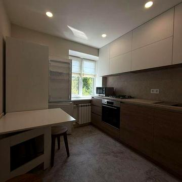 Продам 2 х комн кварт  7 Фонтана/Аркадия. Фонтанская/Посмитного  Пед