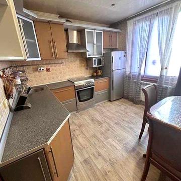 Супер 2 комн. кв. м. Х. Гора 10 мин. (Борзенко, 4)
