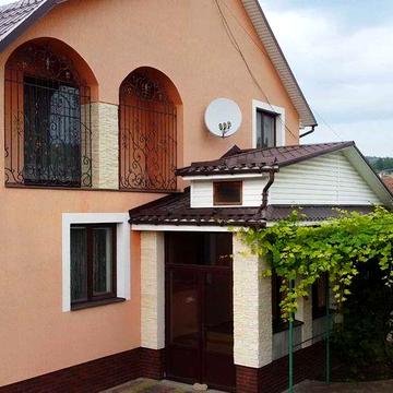 Садиба «Елітний Бойко» поблизу річки