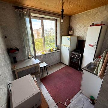Продам однокомнатную квартиру возле ТРК украина