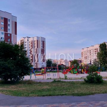 Святошинська вул., 60
