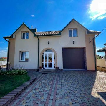 Продаж 5к Дім Січових Стрільців вулиця