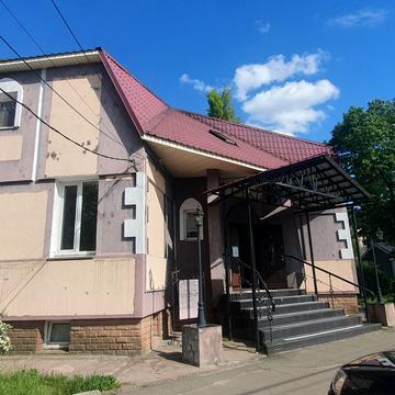 Авіаконструктора Антонова вул., 1