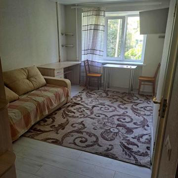 Академіка Доброхотова вул., 26