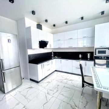 3-кімнатна квартира Омега, Толбухіна