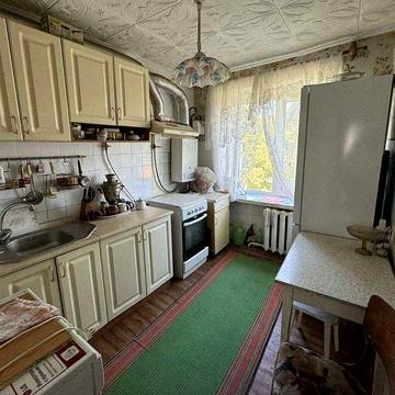 Продам трикімнатну квартиру на Словянці