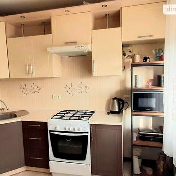 Довгострокова оренда 2к Квартира Купчинського Романа вулиця