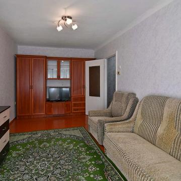 Директорії вул., 6