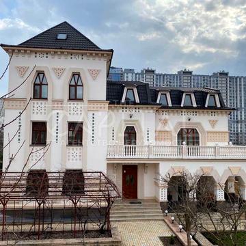Лубенська вул., 5