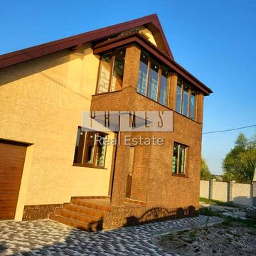 Центральна вул.