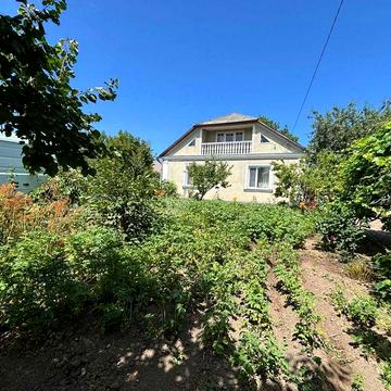 Продаж 2 поверхового будинку з гаражем і ділянкою, вул. Шевченка 15