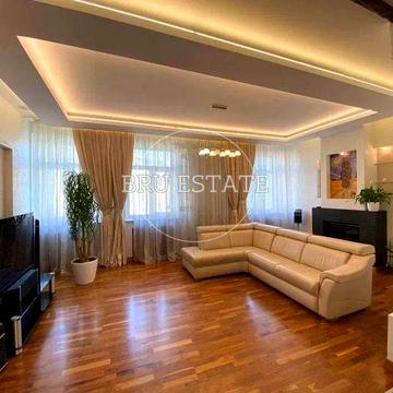 Ярославів Вал вул., 13