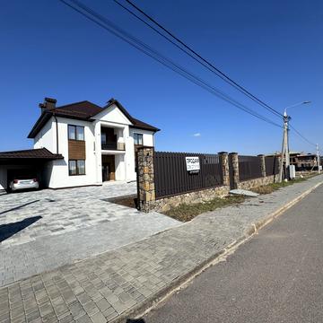 вул. Високий берег, 33