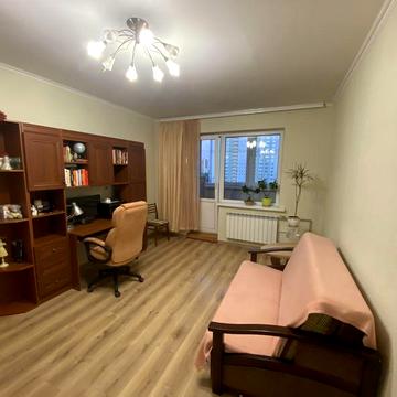 Продам 3 кімнатну квартиру Гмирі,13 метро "Позняки"