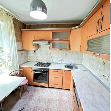 Продам 4-х кімнатну квартиру по вулиці Янгеля