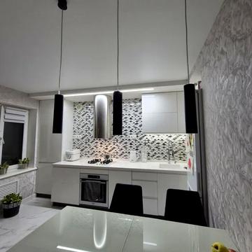 Соборна вул. (50 років Жовтня), 77