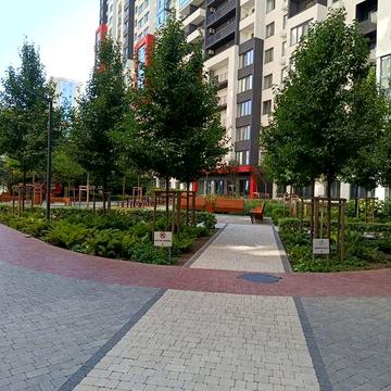 Трёхкомнатная квартира в новом доме. Таирова. Закрытый зелёный двор.
