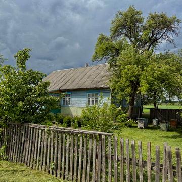 Екологічно чистий деревʼяний будинок