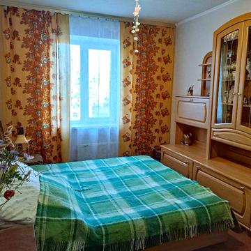 Здається 4-к.квартира. ПОЗНЯКИ