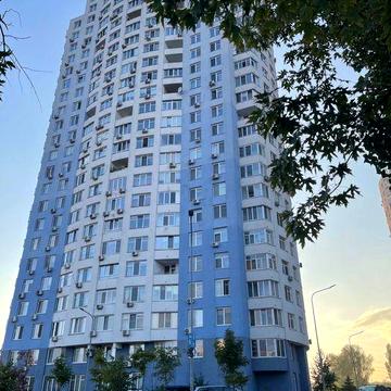 2 кімнатна кв., ЖК Озерний, Наумовича 6, з ремонтом, без% ЖК Озерний
