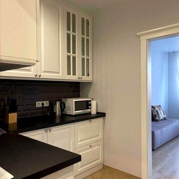 2 кімнатна кв., ЖК Озерний, Наумовича 6, з ремонтом, без% ЖК Озерний