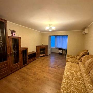 Продається 3-х кімнатна квартира