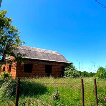 Земля з будинком в селі Мирне