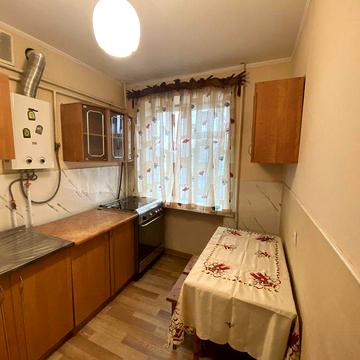 Продаж 1кім квартири близько до центру.