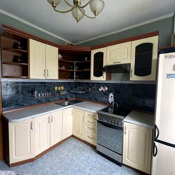 Продаж 2 х кімн квартири 53 м2  центр Вишневевого