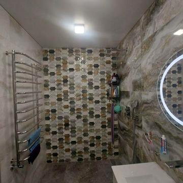 Сучасна 3к квартира з дорогим ремонтом.