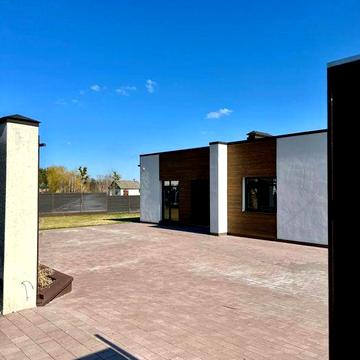 Одноэтажный дом с диз ремонтом БАССЕЙНОМ в закрытом коттеджном городке