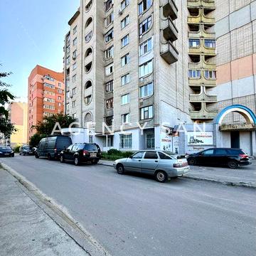 Сдам 1 квартиру Д. Коротченко 3-й этаж