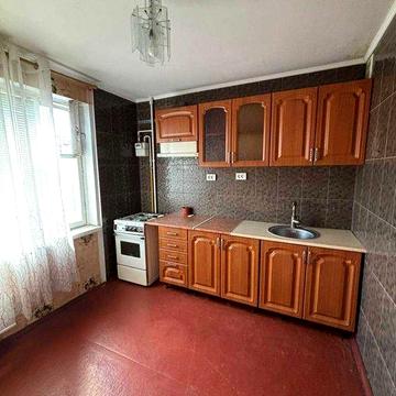 Продаж 1-кімнатної в гарному житловому стані вул. Гагаріна