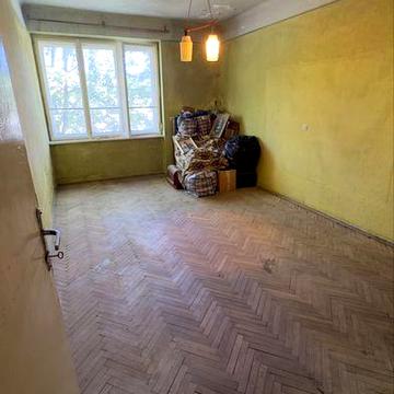 Продаж 2 кім квартири, вул. Сахарова 15.