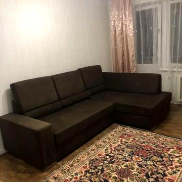Празька вул., 25