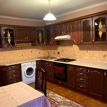 Центр вул. Грушевського Квартира 4кім Індивідуальне опалення