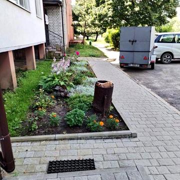 Двокімнатна квартира по Мазепи.