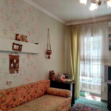 Продам 1 комн квартиру центр Базарная с АГВ