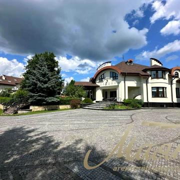Старообухівська вул., 9