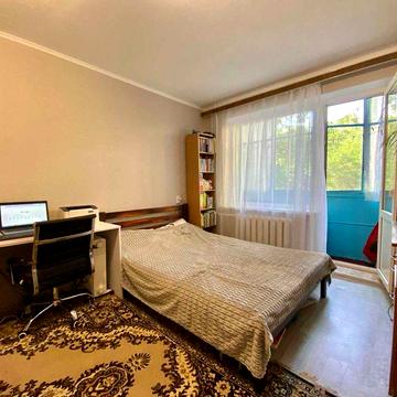 Продається 1 к квартира на Вишеньці 2342