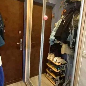 Героїв України вул., 9