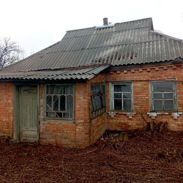 Продам терміново будинок 40 соток землі