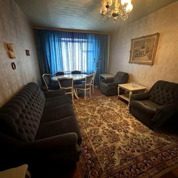 Продаж 3 х кімн. « ретро-красуні» в «тихому центрі» міста