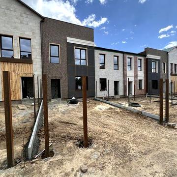 2-поверховий таунхаус біля Києва з газом і паркомісцем